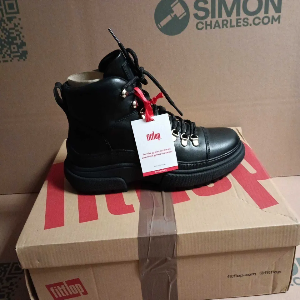 FITFLOP BLACK LEATHER HIKING BOOTS – WOMEN'S SIZE 5