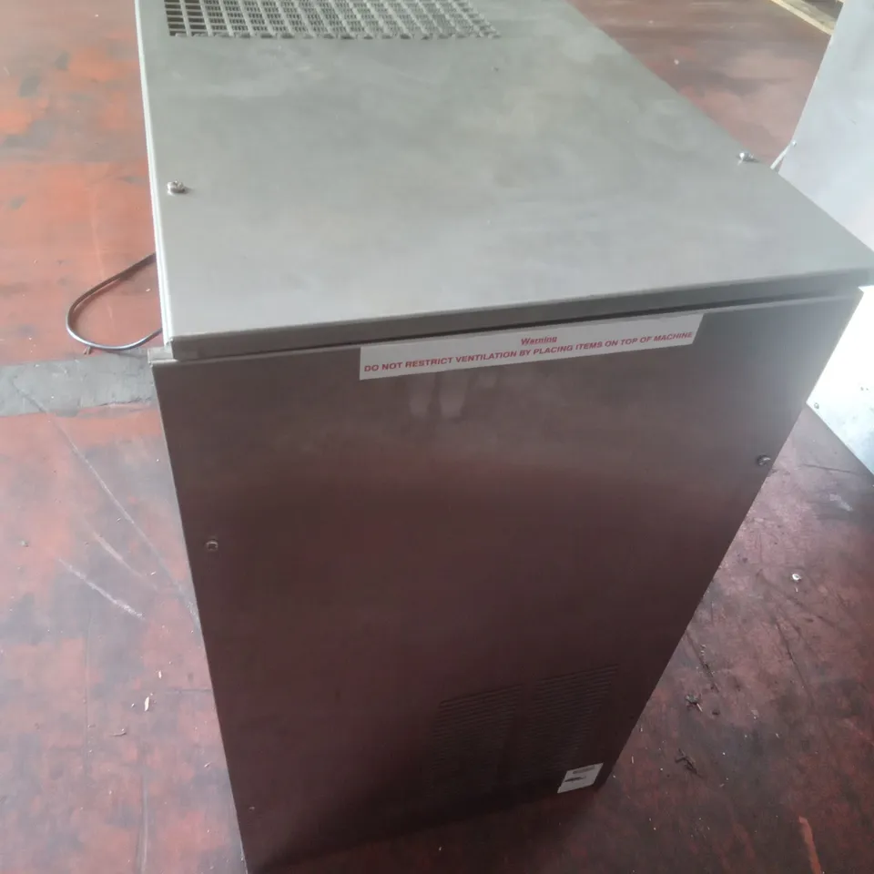 WCF712-A ICE MAKER