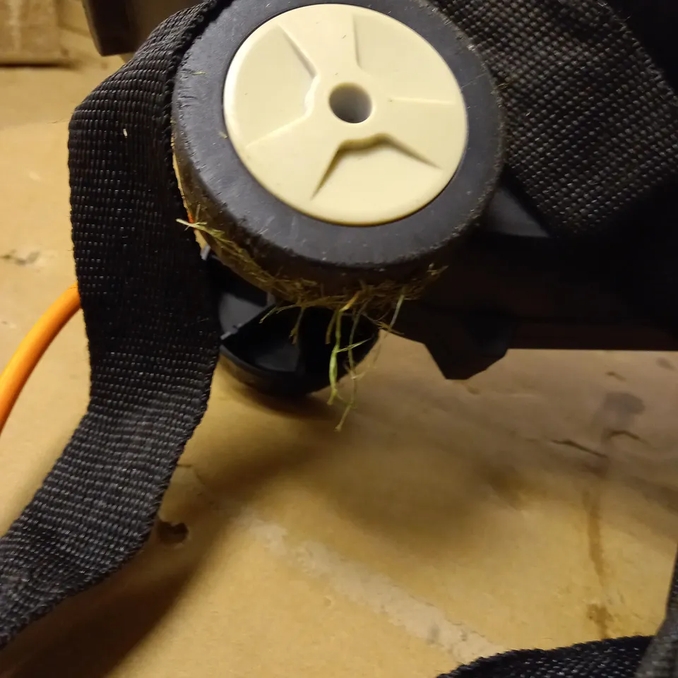HYUNDAI 3000W ELECTRIC LEAF BLOWER