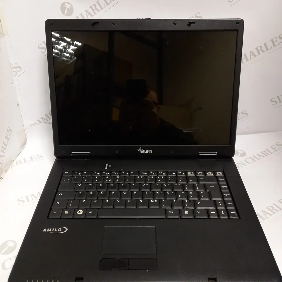 SIEMENS FUJITSU AMILO LAPTOP