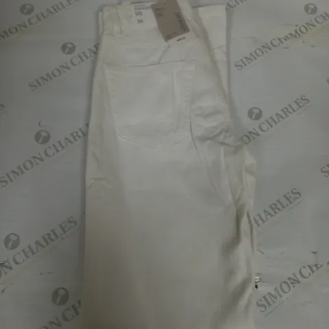 MNG STRAIGHT WHITE DENIM JEANS SIZE 8