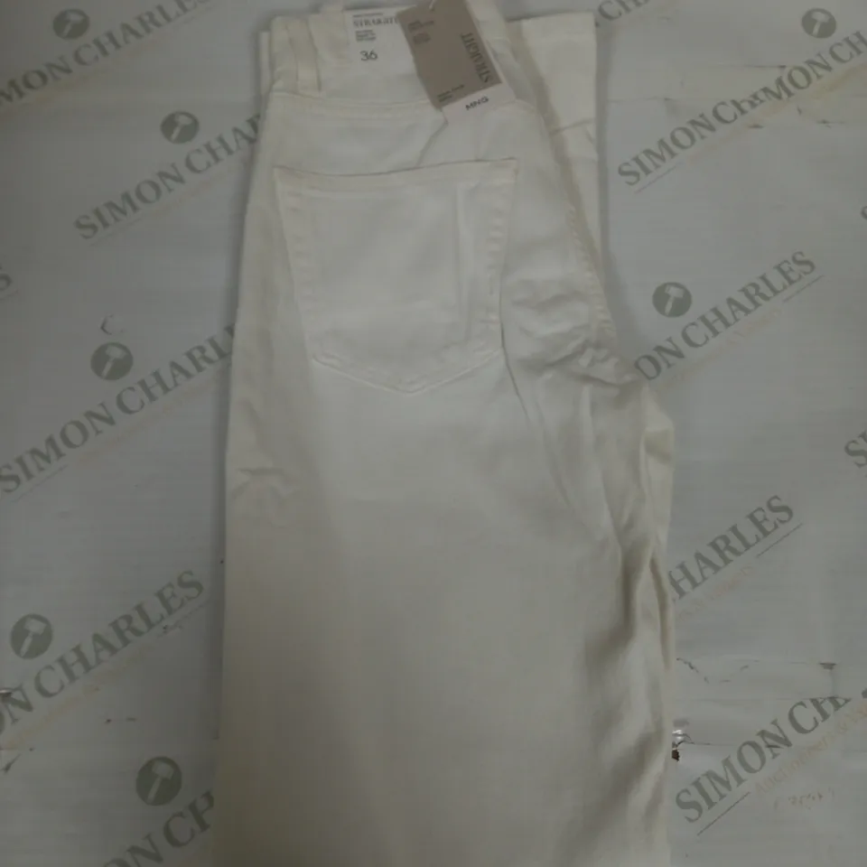 MNG STRAIGHT WHITE DENIM JEANS SIZE 8