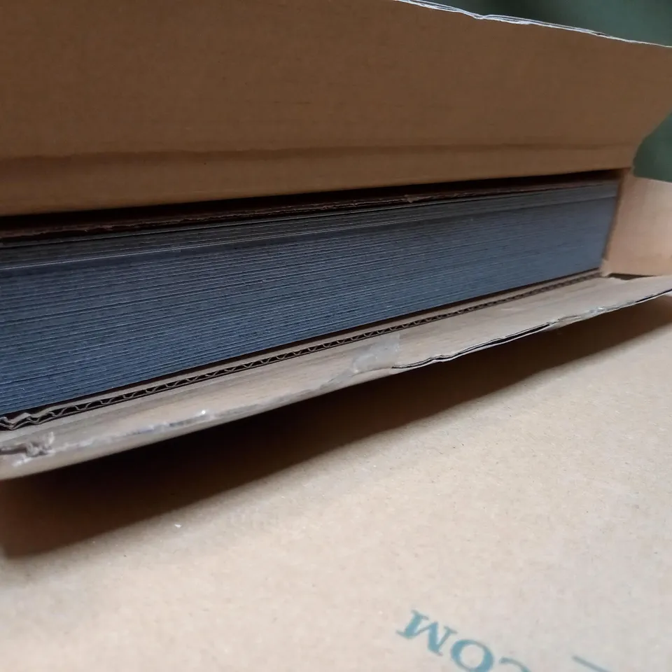 BOXED BUSYBEE NATURAL SLATE VINYL TILES - APPROX 44PK