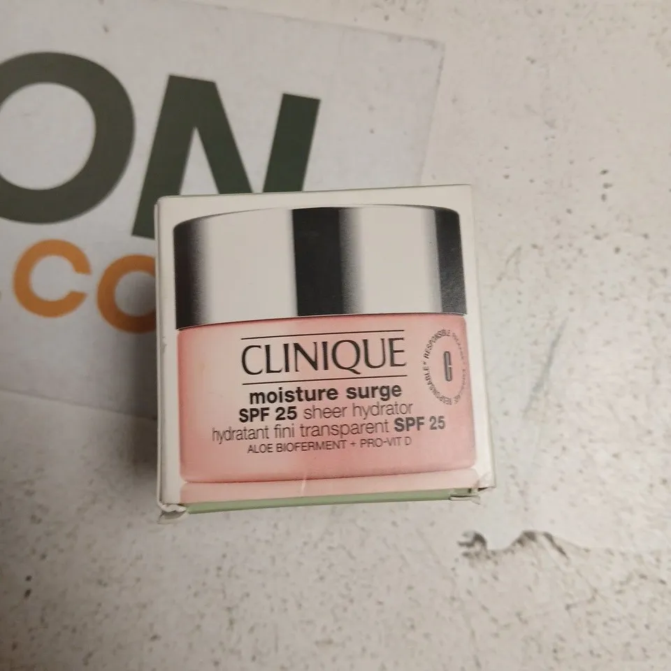 CLINIQUE MOISTURE SURGE SPF 25 SHEER HYDRATOR – 50 ML, BOXED