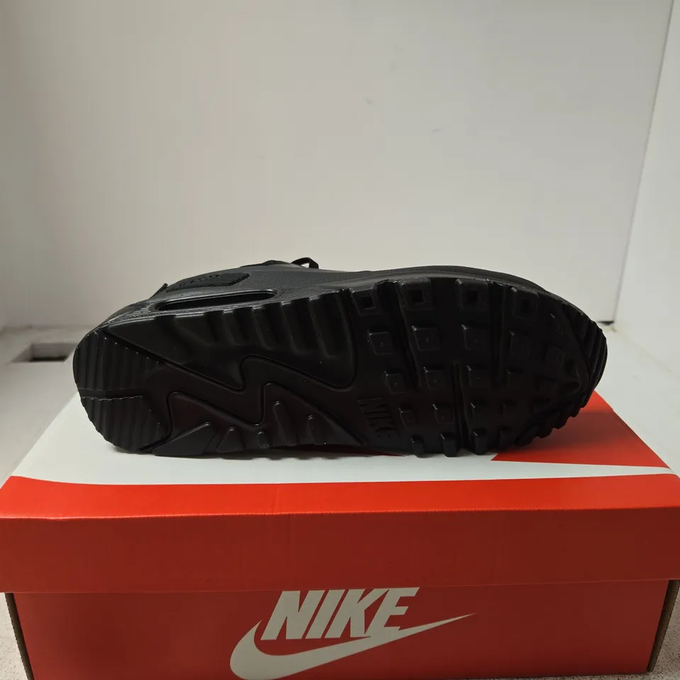 NIKE AIR MAX 90 DRIFT UK 8.5 BOXED