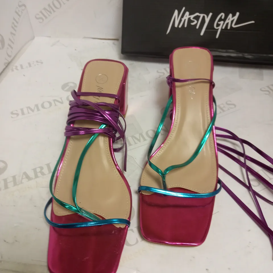 NASTY GAL MULTI COLOURED BLOCK HEELED STRAPPY SHOES UK7 