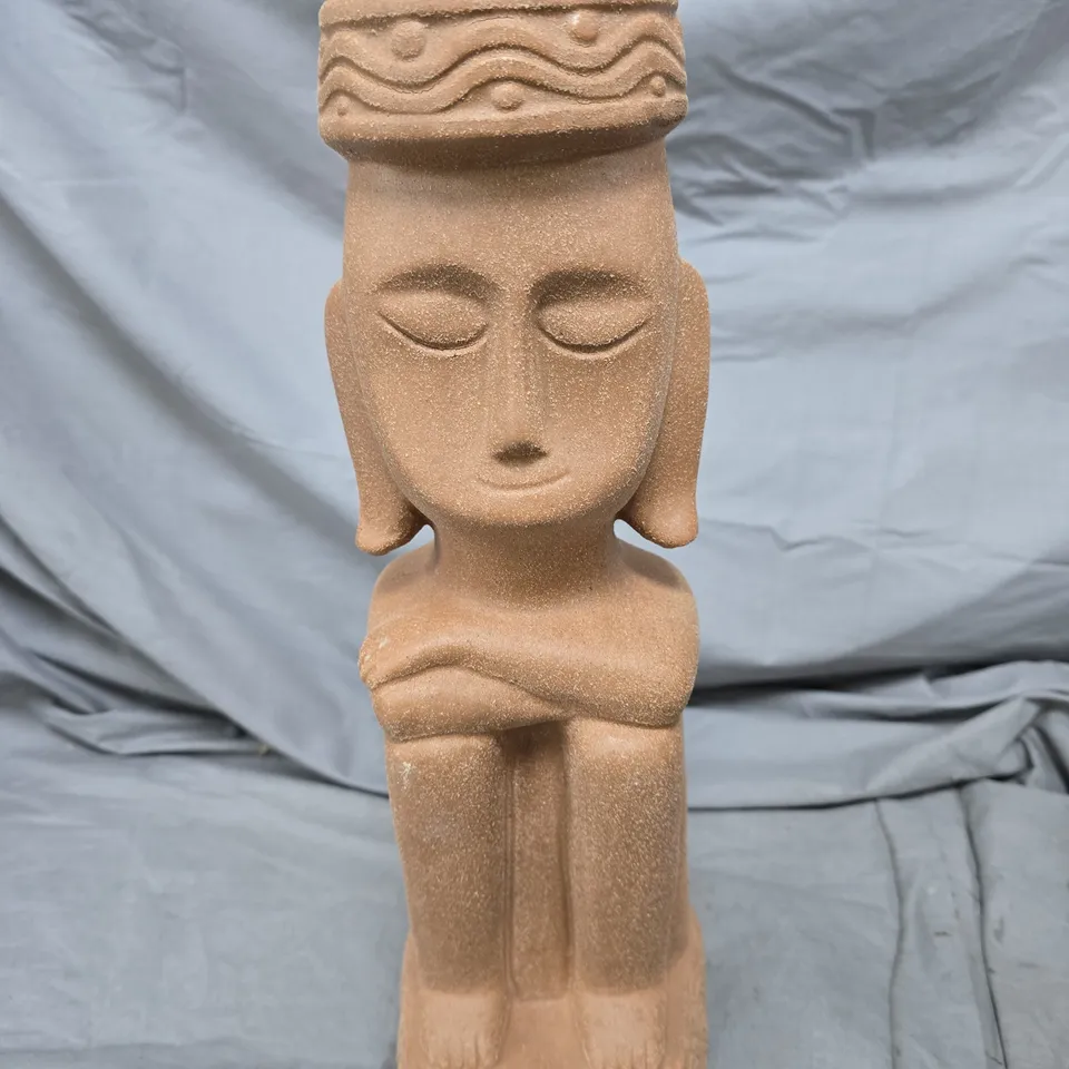 MADAM STOLTZ RUST EFFECT STONEWARE DECORATION