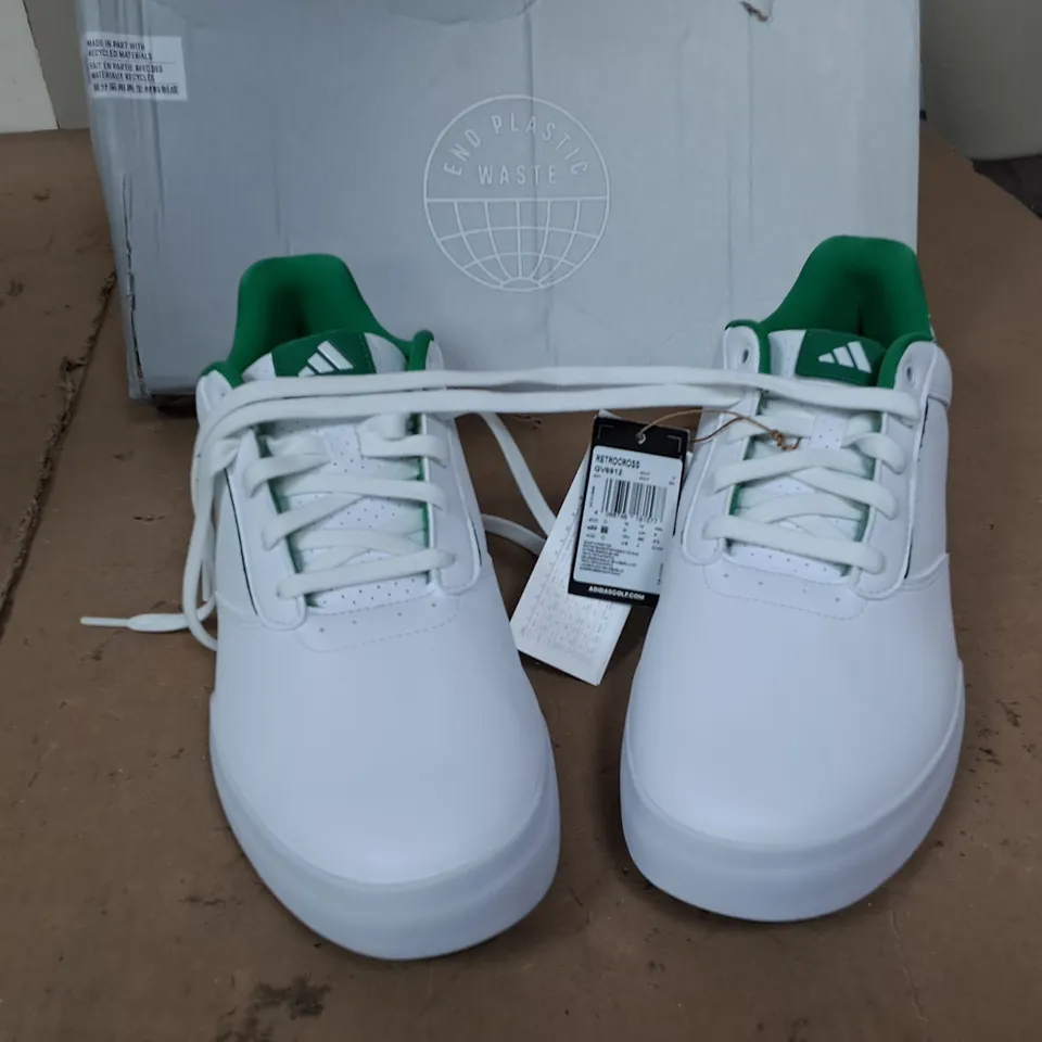 BOXED PAIR OF ADIDAS RETRO CROSS WHITE/GREEN SIZE 10