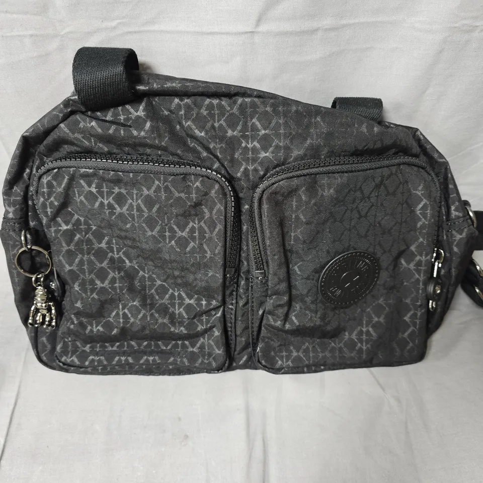 KIPLING CROSSBODY BAG WITH MONKEY CHARM – BLACK/GRAY MONOGRAM PATTERN