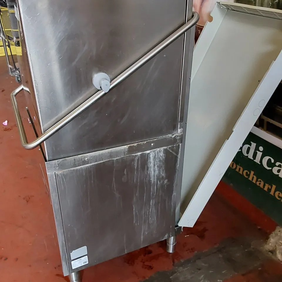 MAIDAID PT811MAI2 COMMERCIAL HOOD DISHWASHER 
