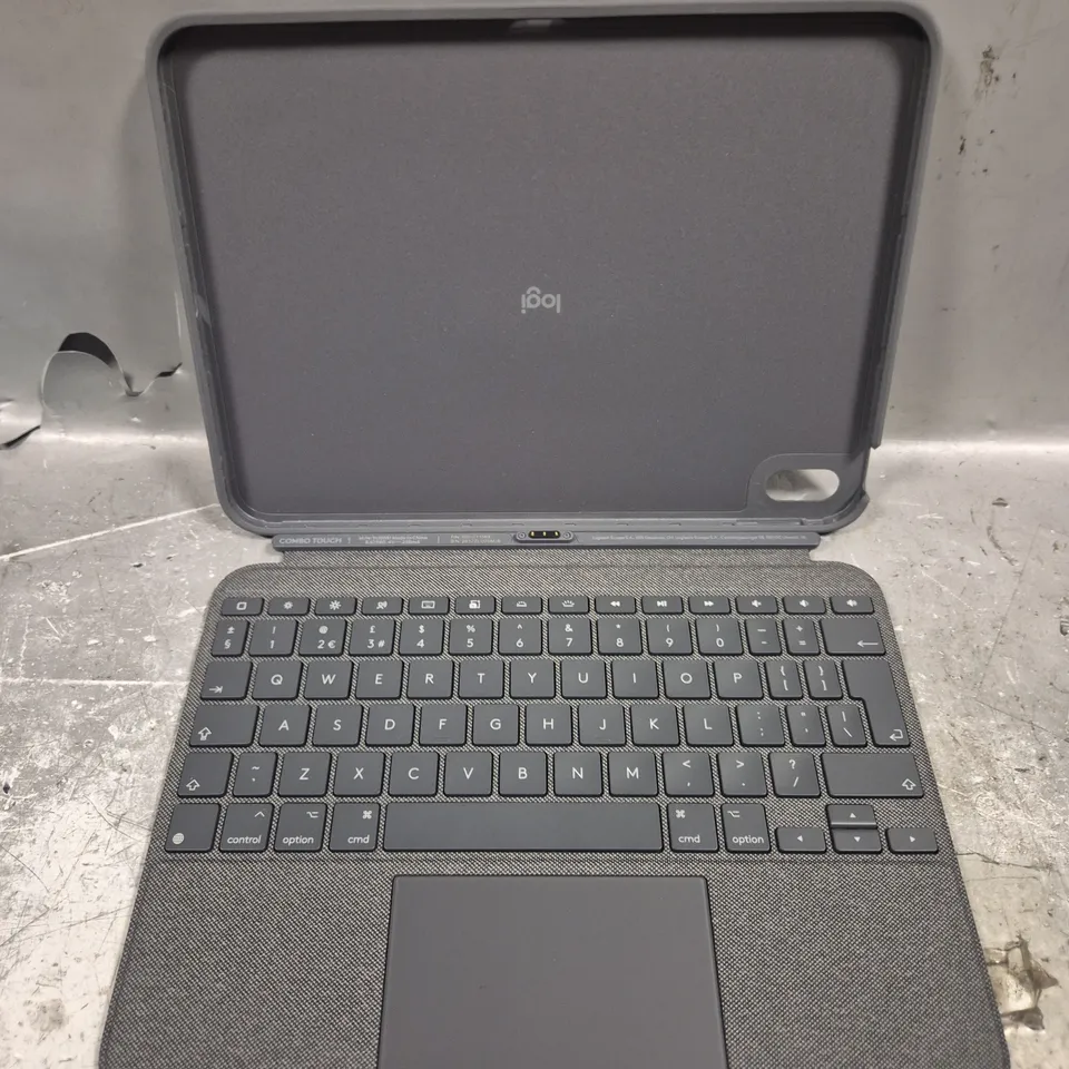 BOXED LOGITECH COMBO TOUCH TABLET KEYBOARD FOR IPAD 10TH GEN 