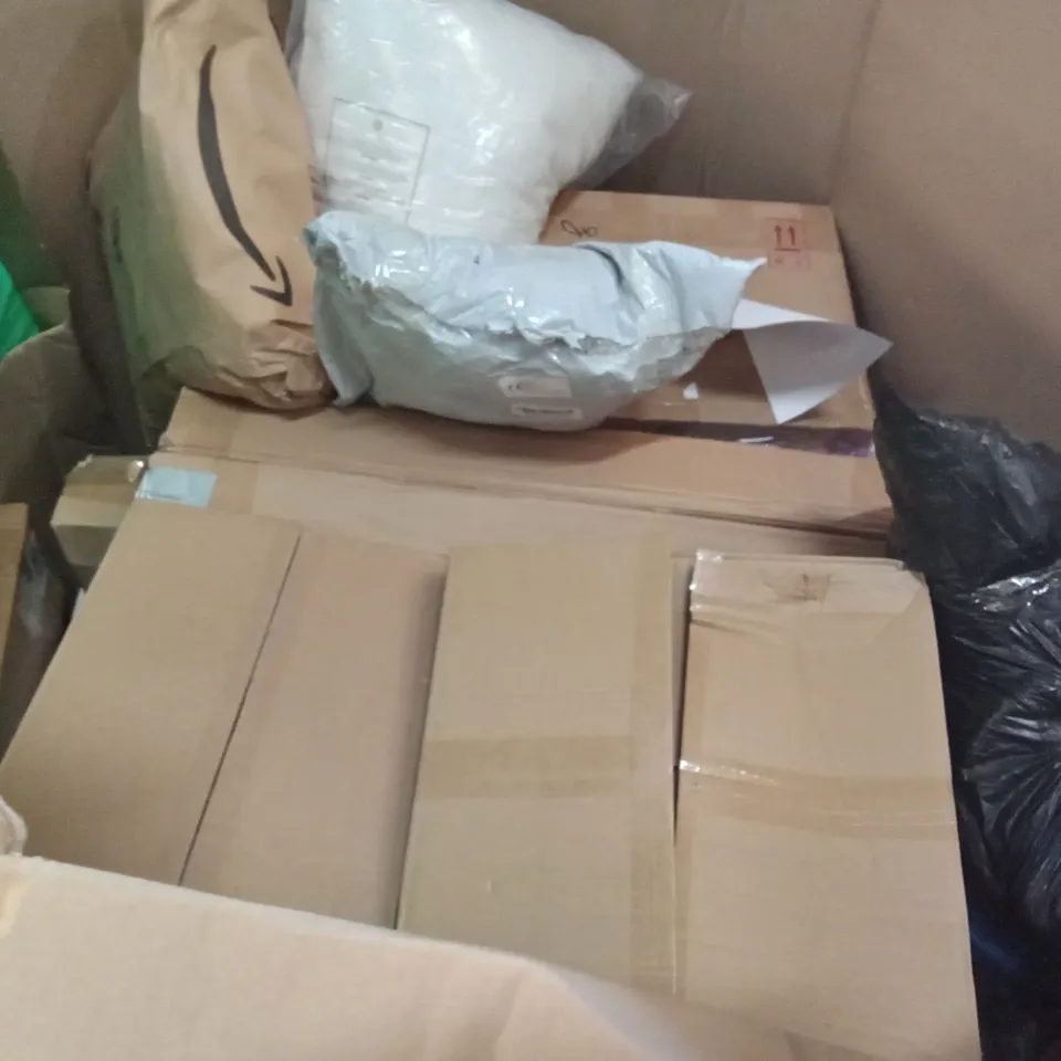 PALLET OF ASSORTED ITEMS INCLUDING JOISCAPE, AUDECOOK HOTPOT & BBQ 2-IN-1, M-DESIGN CABINET BINS, FONDAY FOOD STORAGE BAGS, M-DESIGN CLEAR LINUS BINS