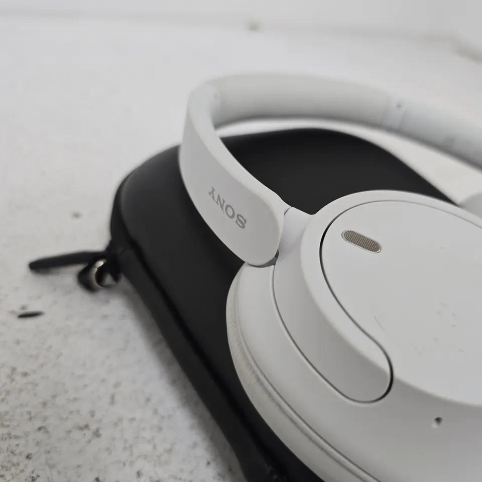 SONY WH-CH720N WIRELESS HEADPHONES – WHITE