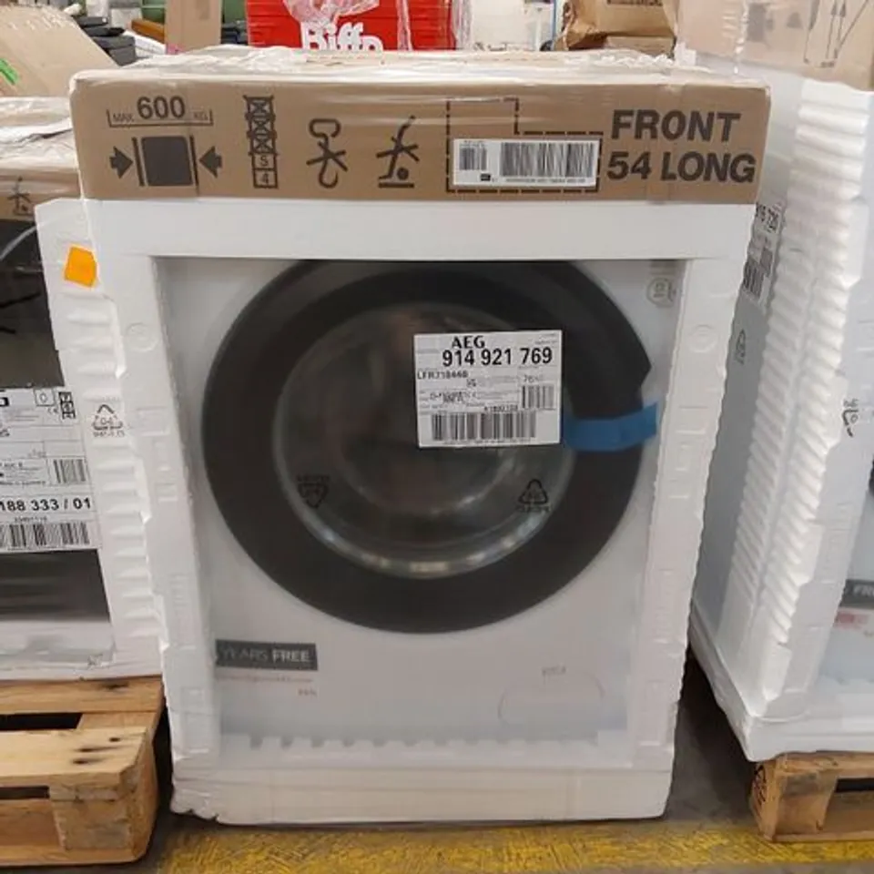 AEG 7000 PROSTEAM 8KG WASHING MACHINE MODEL LFR71844B RRP £667