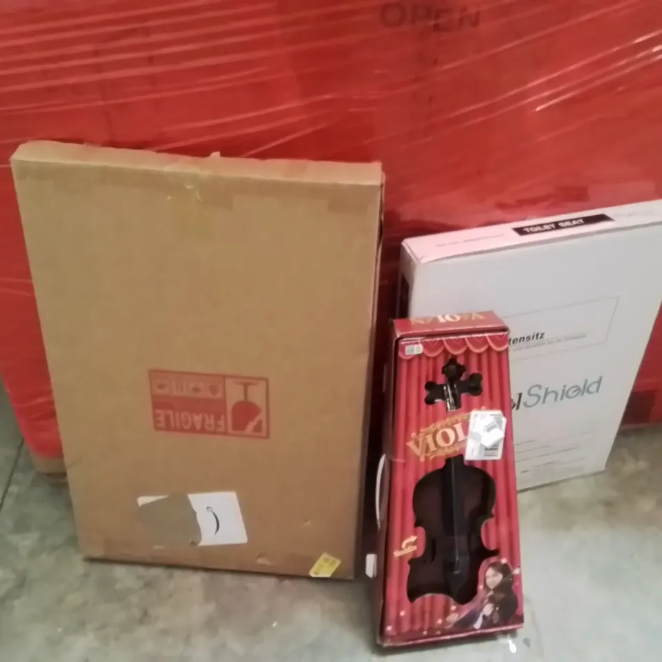 PALLET OF ASSORTED HOUSEHOLD GOODS AND PRODUCTS TO INCLUDE;TOILET SEAT,VIOLIN,MIRROR 