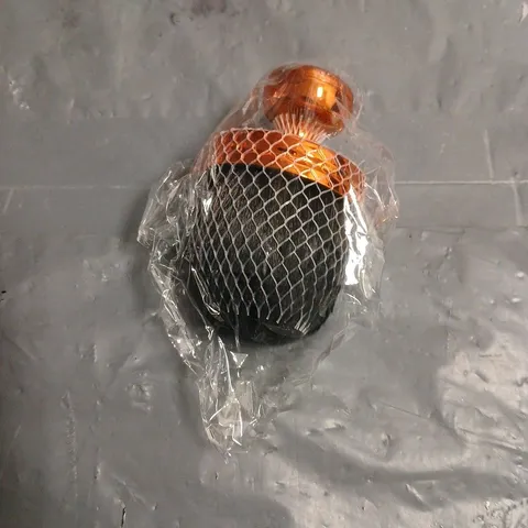 APPROXIMATELY 20 SELF-TANNING/MAKEUP BODY BRUSHES