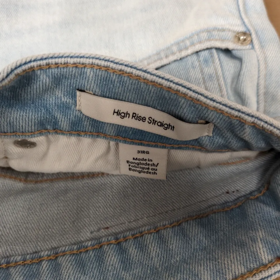 CALVIN KLEIN JEAN HIGH RISE STRAIGHT IN LIGHT BLUE - 31RG