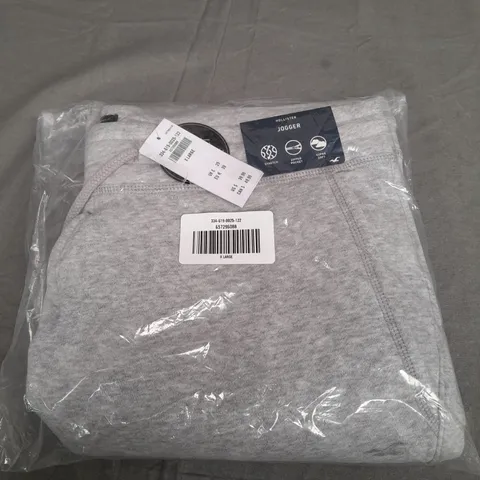 SEALED HOLLISTER LOIGHT GREY JOGGERS - XL