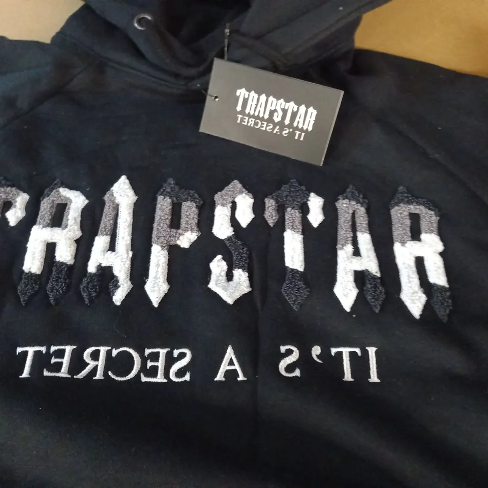 TRAPSTAR BLACK HOODIE AND JOGGERS SET - S