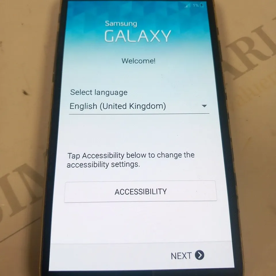 SAMSUNG GALAXY S4 MOBILE PHONE 