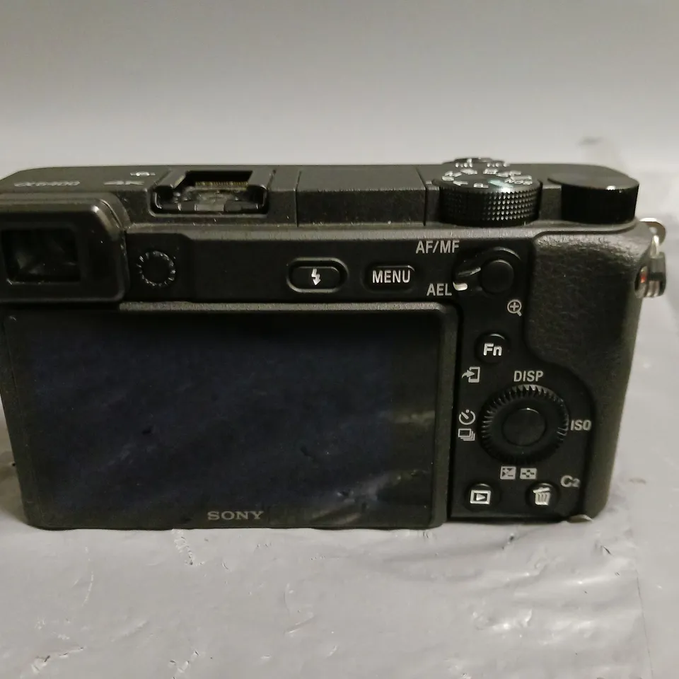 UNBOXED SONY A 6400 DIGITAL CAMERA