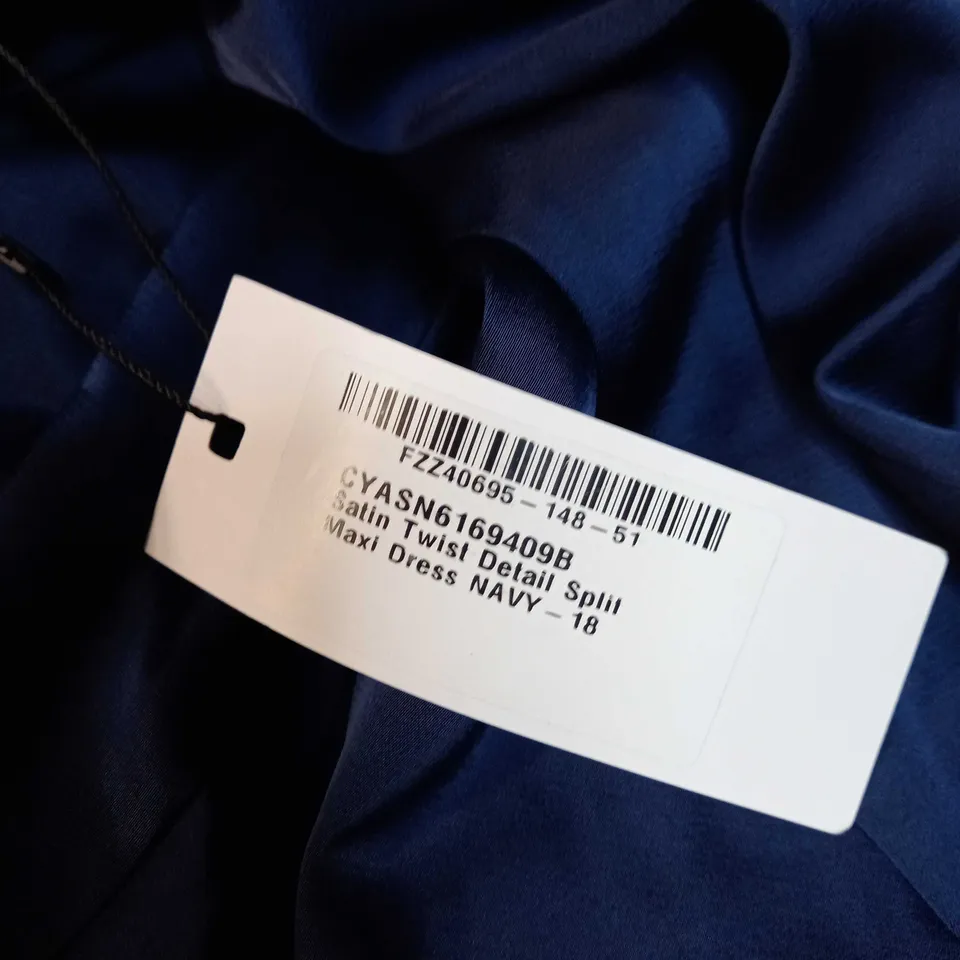 BOOHOO NAVY SATIN TWIST DETAIL SPLIT MAXI DRESS - SIZE 18