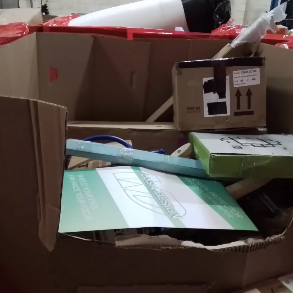 PALLET OF ASSORTED ITEMS INCLUDING:SLOW JUICER,PILLOW,SHELVING UNIT