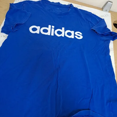 BLUE ADIDAS T-SHIRT SIZE L 