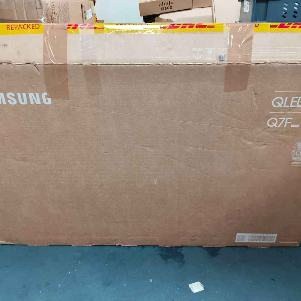 SAMSUNG 55-INCH QLED TV (Q7F) – SCREEN CRACKED