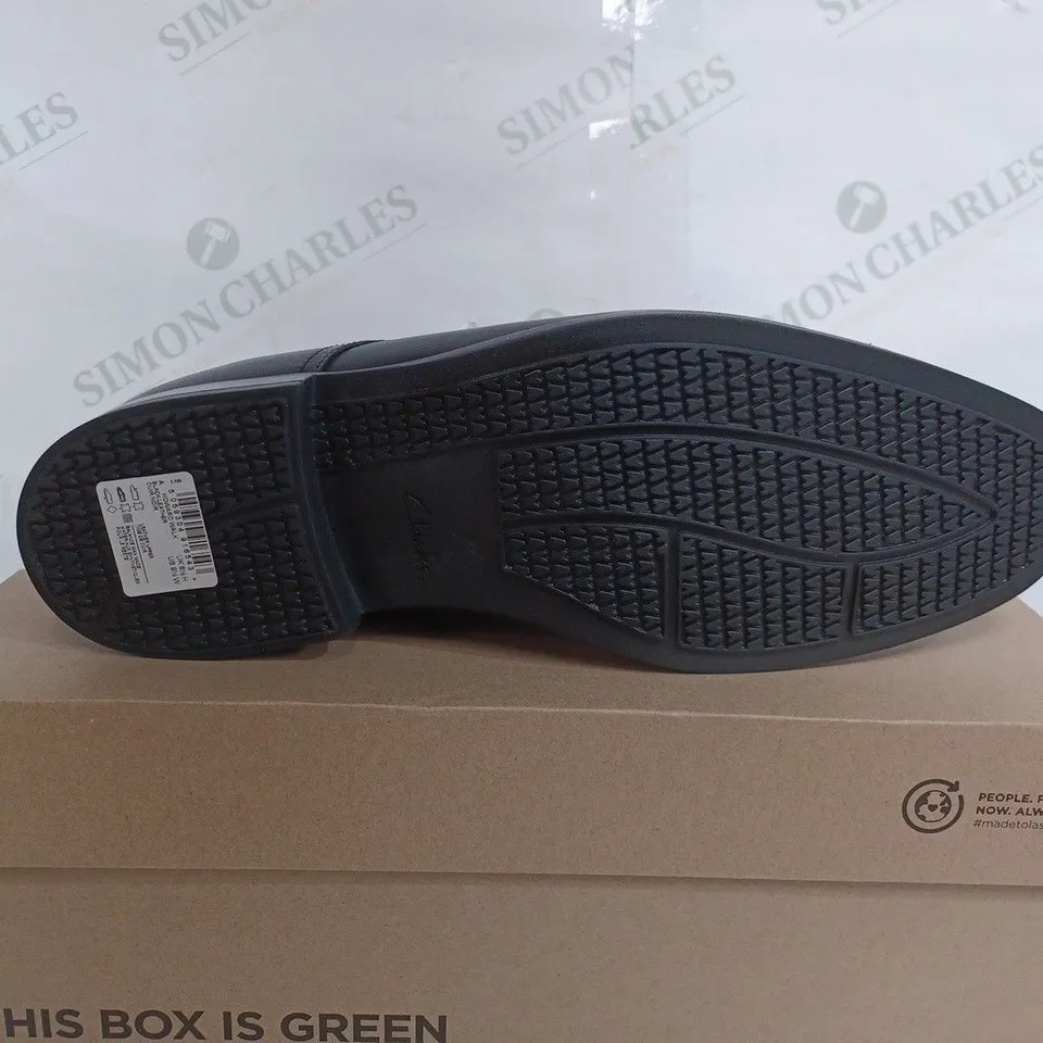 CLARKS HOWARD WALK BLACK LEATHER SHOES - UK 8 1/2