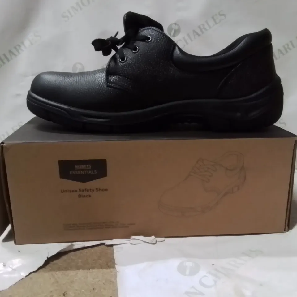 BOXED UNISEX STEEL TOE CAP BOOTS SIZE 14