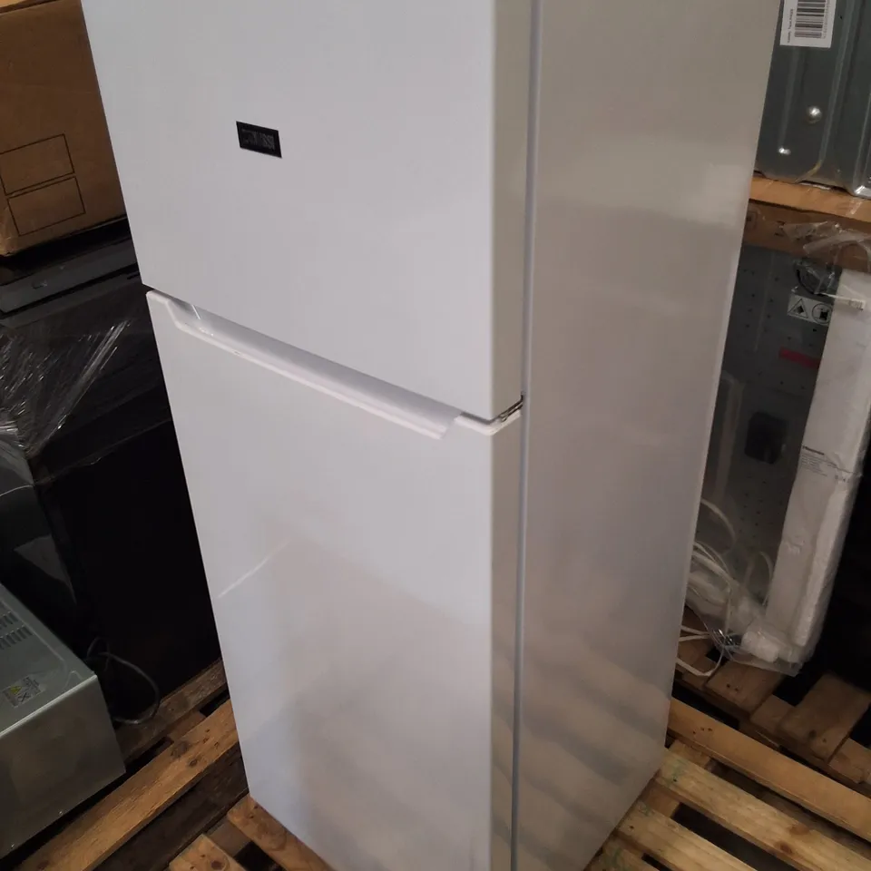 ZANUSSI 80/20 FRIDGE FREEZER IN WHITE