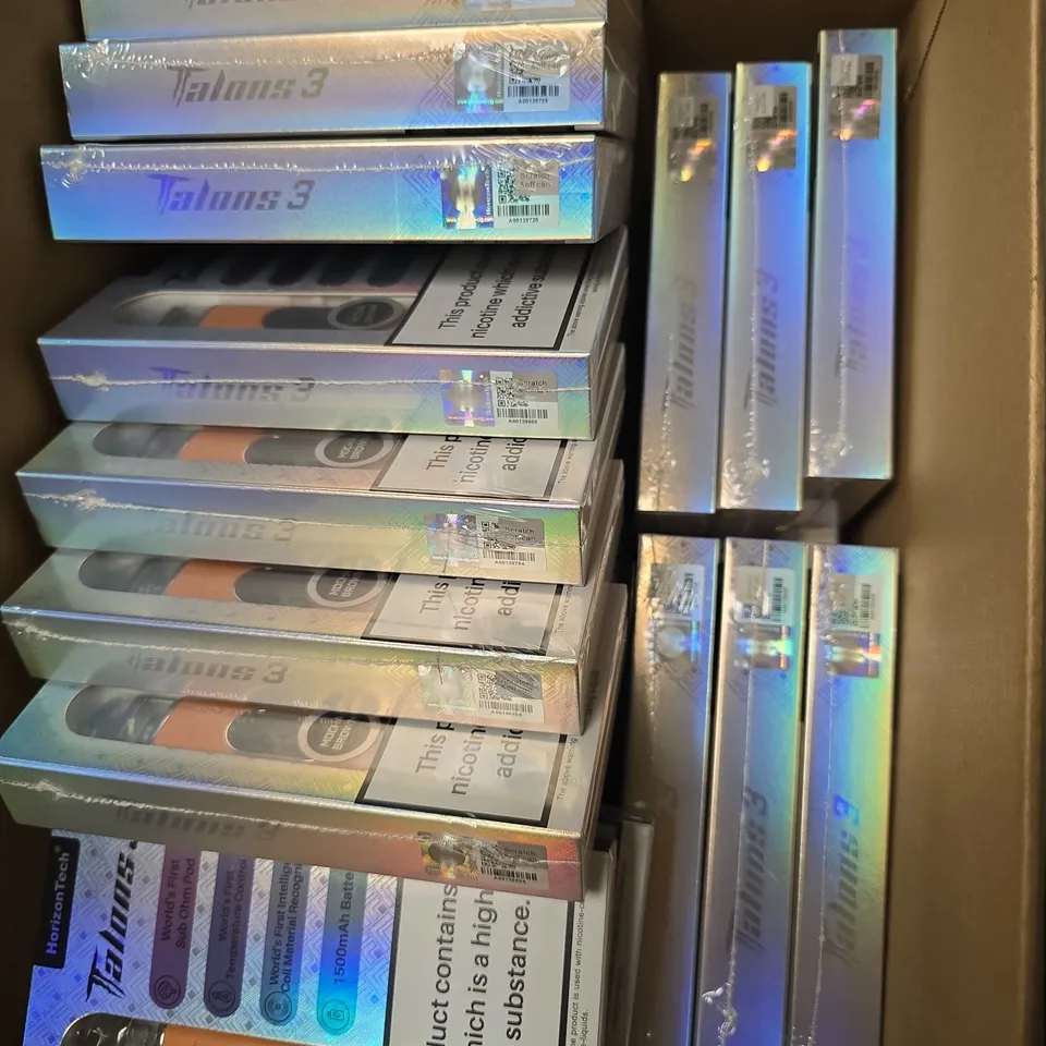 BOX OF APPROXIMATELY 20 ASSORTED E-CIGARETTES PRODUCTS TO INCLUDE - HORIZON TECH TALOONS 3