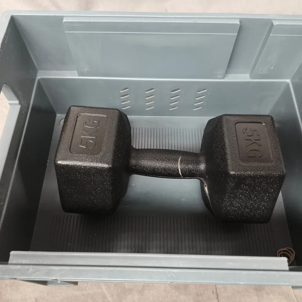 UNBOXED 5 KG GYM DUMBBELL 