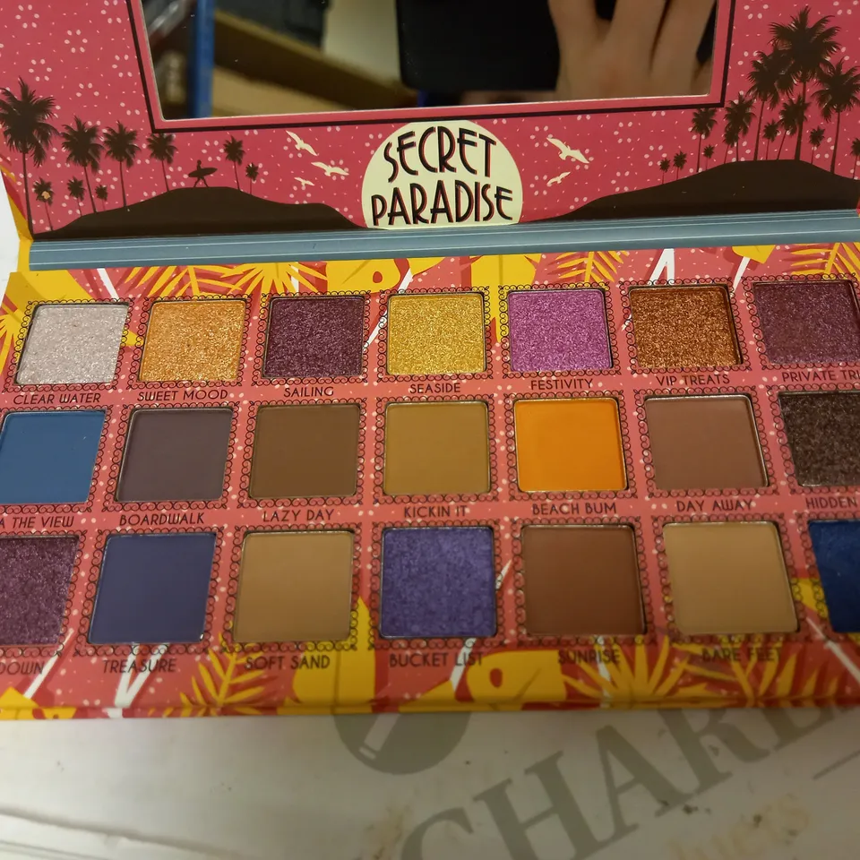 J.CAT BEAUTY TAKE ME AWAY SECRET PARADISE 21 EYESHADOW PALETTE