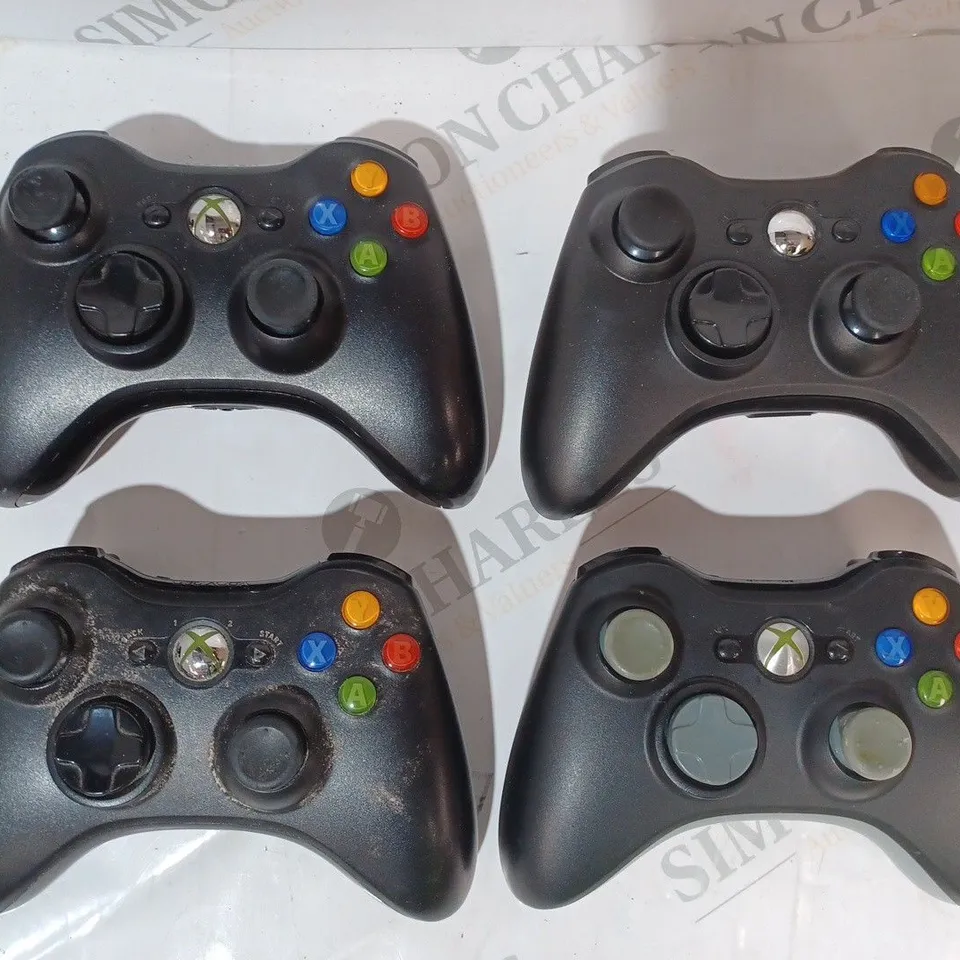 MICROSOFT XBOX 360 GAMES CONSOLE W. ASSORTMENT OF CONTROLLERS