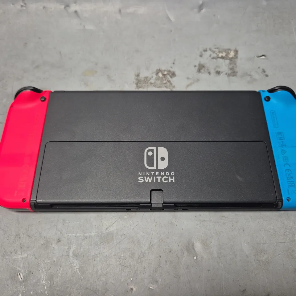 BOXED NINTENDO SWITCH OLED GAMING CONSOLE 