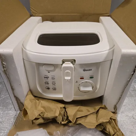 BOXED SWAN 2.5L DEEP FAT FRYER