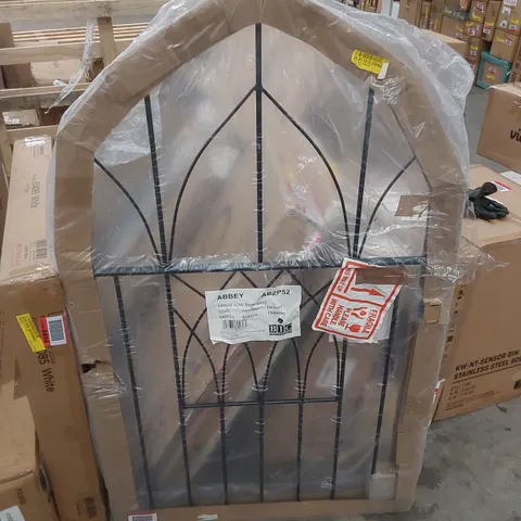 BAGGED GUERO BLACK METAL GATE