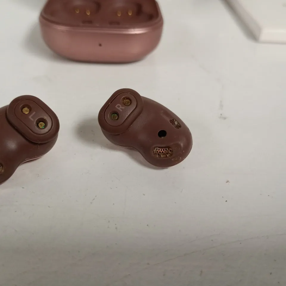 BOXED SAMSUNG GALAXY BUDS LIVE IN MYSTIC BRONZE