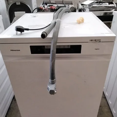 HISENSE HS642D90WUK FREESTANDING STANDARD DISHWASHER