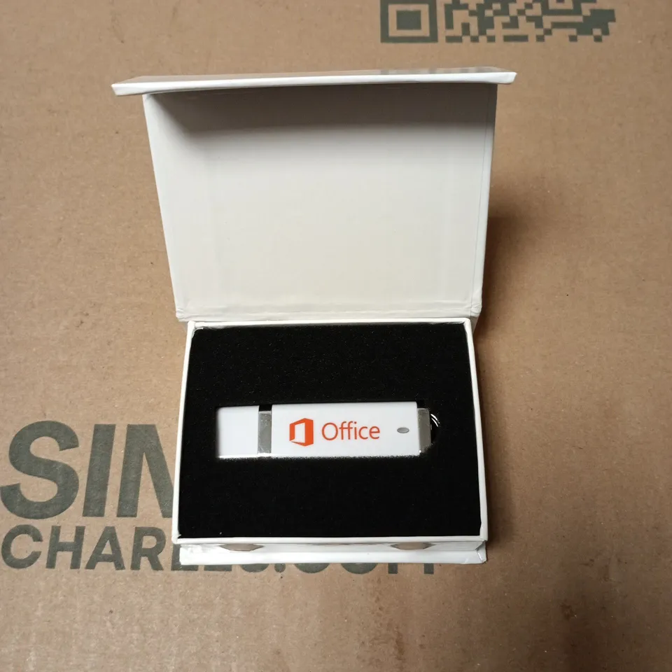 MICROSOFT OFFICE USB DONGLE – LICENSE KEY IN WHITE BOX
