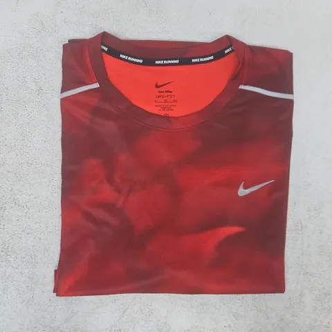NIKE DRI-FIT RUNNING T-SHIRT IN RED SIZE XL