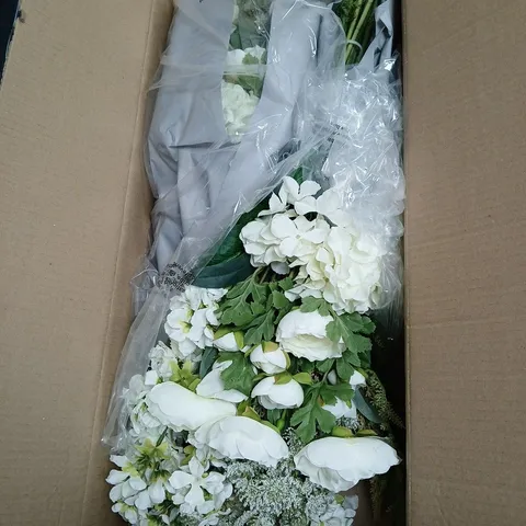 2X JM BY JULIEN MACDONALD LARGE FAUX BOUQUET
