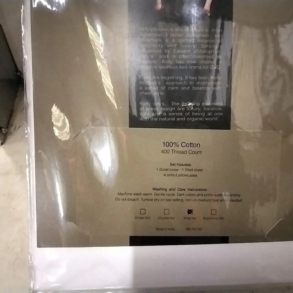 BOXED BRAND NEW KELLY HOPPEN WHITE KING SIZE DUVET SET 