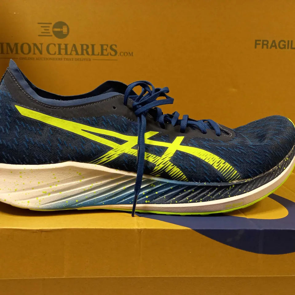 BOXED PAIR OF OASICS MAGIC SPEED MENS BLUE/HAZARD GREEN TRAINERS - SIZE 14