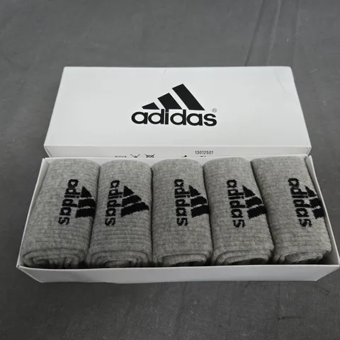 BOXED ADIDAS GREY SET OF 5 SOCKS - SIZE UNSPECIFIED 