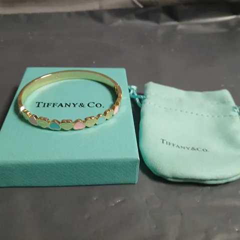 BOXED TIFFANY & CO REPEATING HEARTS BRACELET