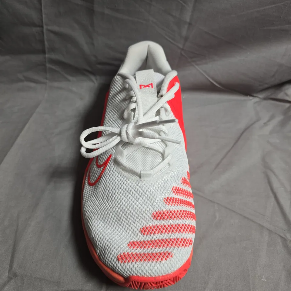 PAIR OF NIKE ATHLETIC RUNNING SHOES – UK SIZE 9