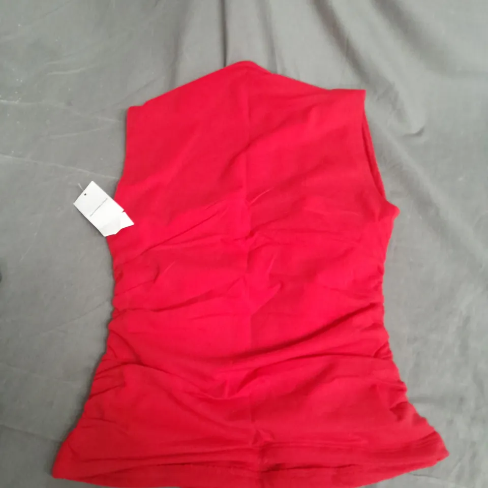 ABERCROMBIE AND FITCH RED BACKLESS SCRUNCHED TOP - SMALL 